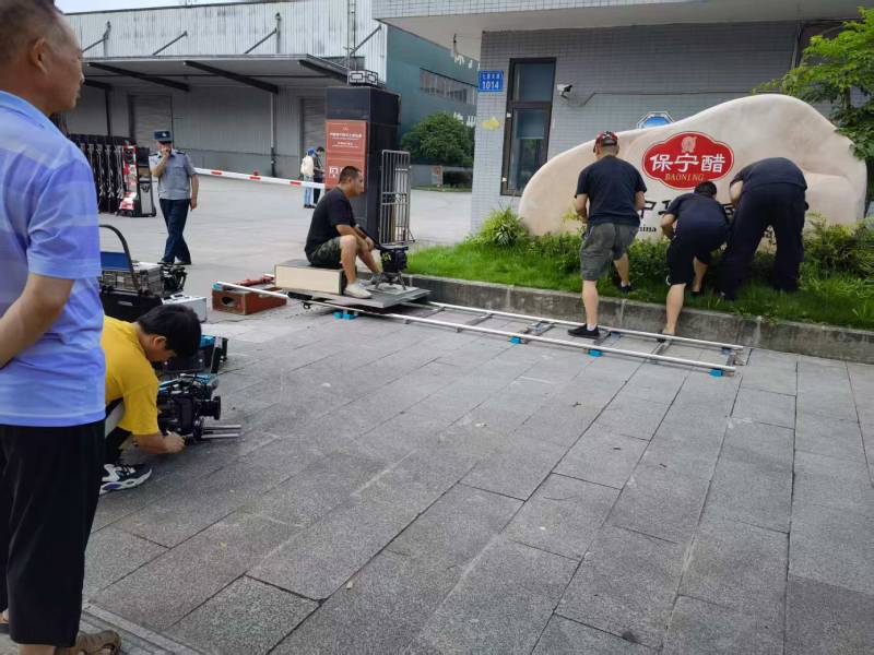 易门县广告片拍摄公司核心优势：全流程服务，让品牌广告片省心更出彩
